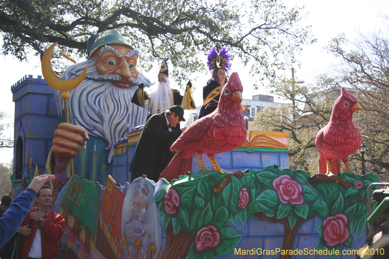 Krewe-of-King-Arthur-2010-Uptown-New-Orleans-Mardi-Gras-4728