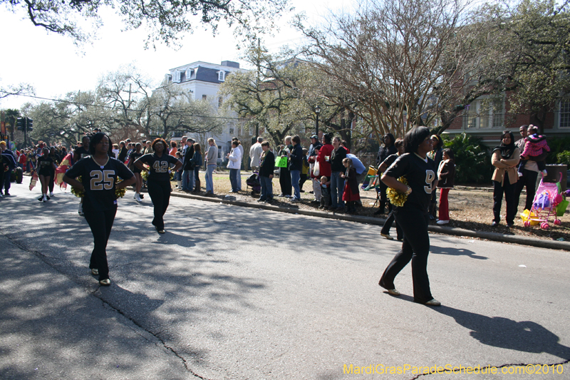 Krewe-of-King-Arthur-2010-Uptown-New-Orleans-Mardi-Gras-4736