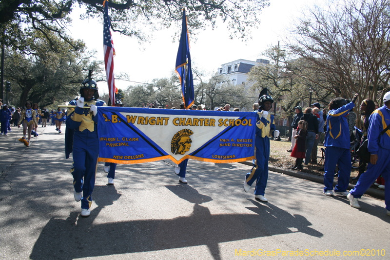 Krewe-of-King-Arthur-2010-Uptown-New-Orleans-Mardi-Gras-4744