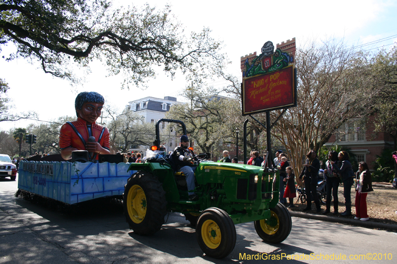 Krewe-of-King-Arthur-2010-Uptown-New-Orleans-Mardi-Gras-4757
