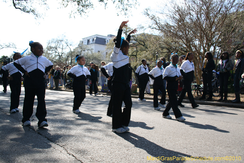 Krewe-of-King-Arthur-2010-Uptown-New-Orleans-Mardi-Gras-4760
