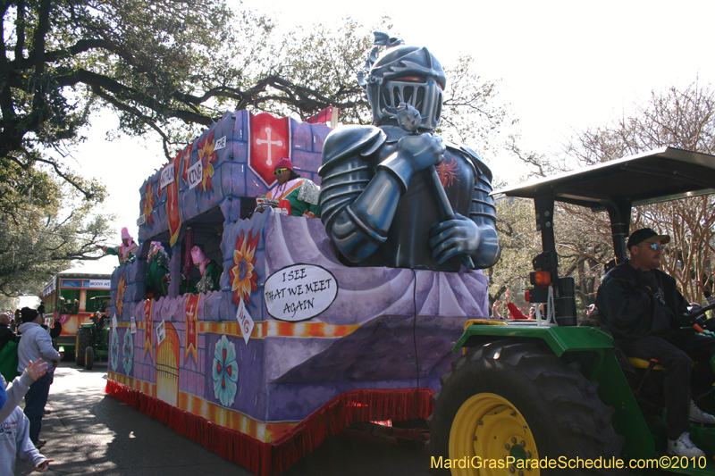 Krewe-of-King-Arthur-2010-Uptown-New-Orleans-Mardi-Gras-4768
