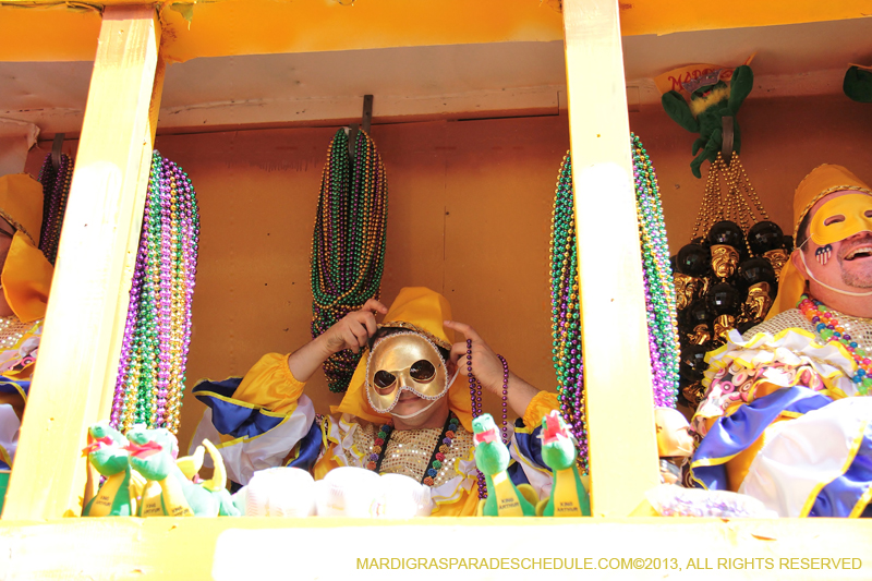Krewe-of-King-Arthur-2013-1045
