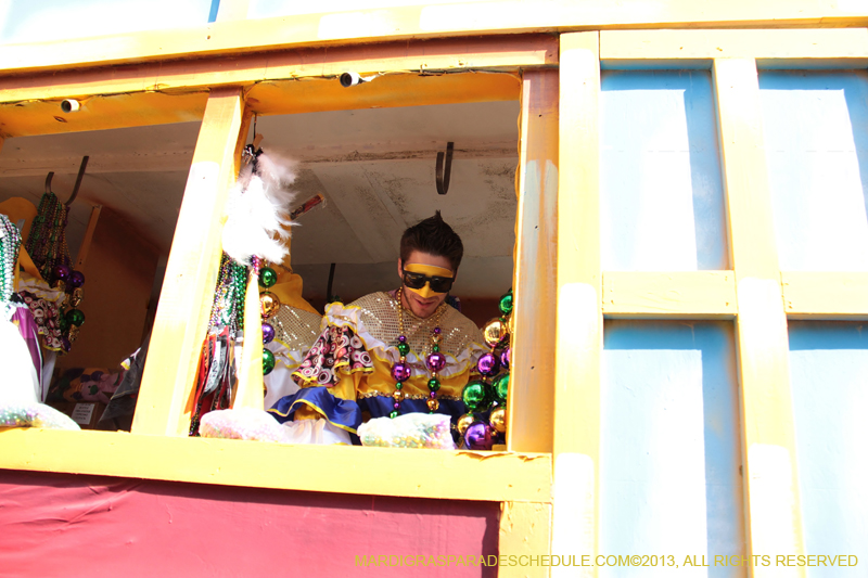 Krewe-of-King-Arthur-2013-1049