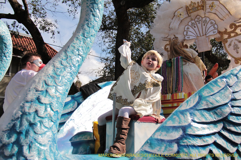 Krewe-of-King-Arthur-2013-1077
