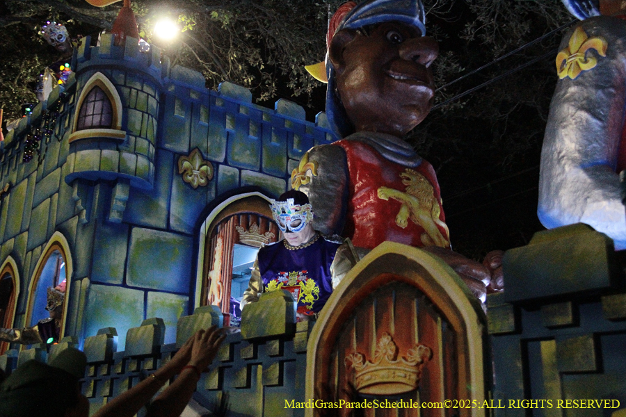 Krwew-of-King-Arthur-002801