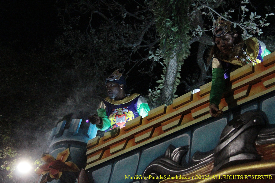 Krwew-of-King-Arthur-002807