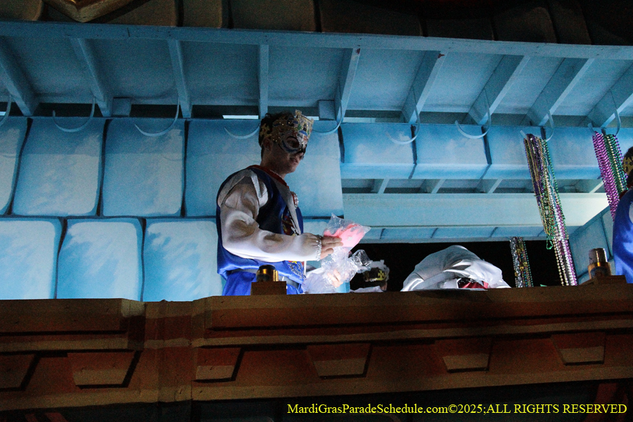 Krwew-of-King-Arthur-002813