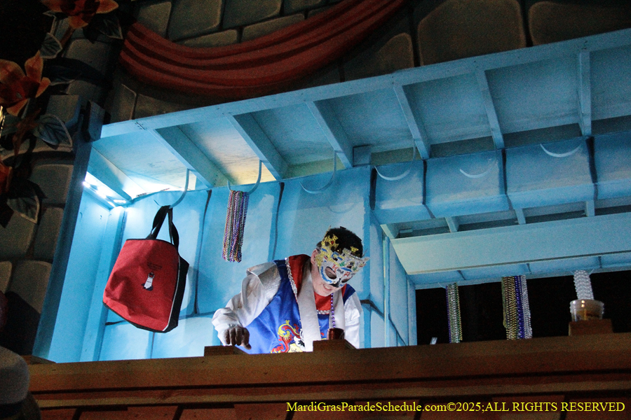 Krwew-of-King-Arthur-002815