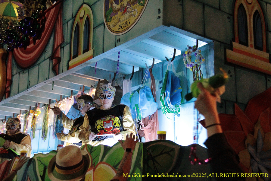 Krwew-of-King-Arthur-002860