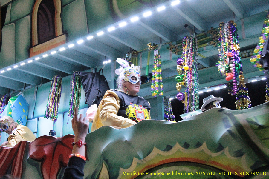 Krwew-of-King-Arthur-002865