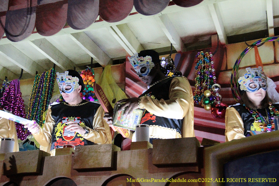 Krwew-of-King-Arthur-002880