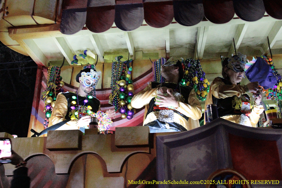 Krwew-of-King-Arthur-002881