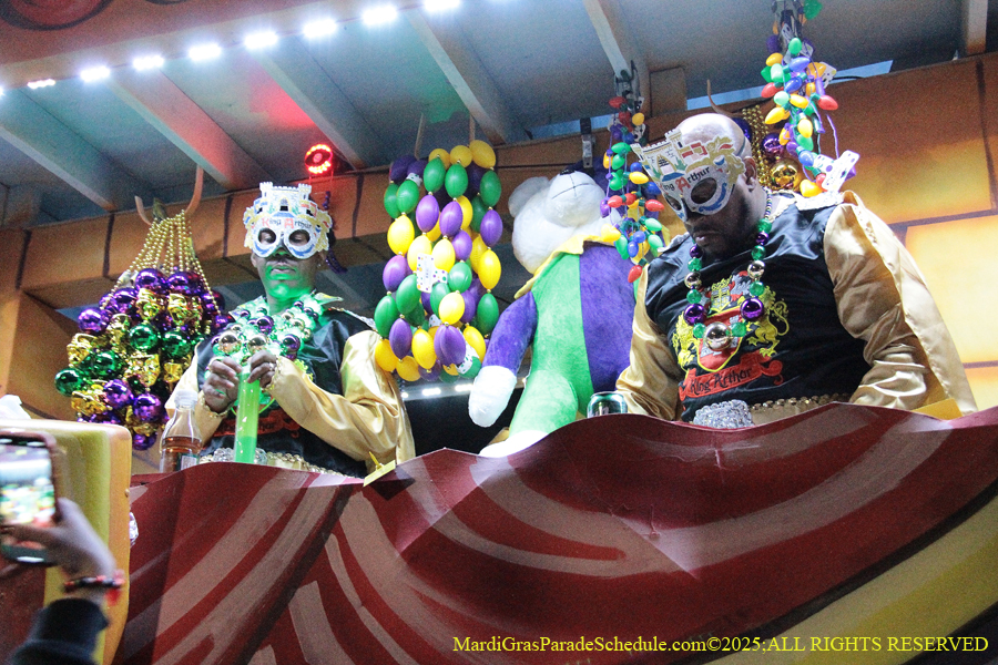 Krwew-of-King-Arthur-002882