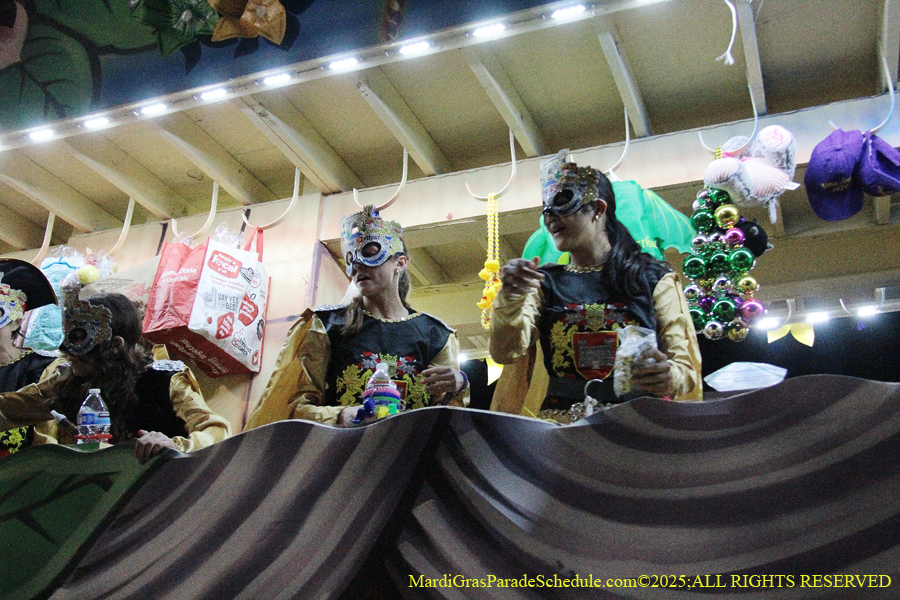 Krwew-of-King-Arthur-002894