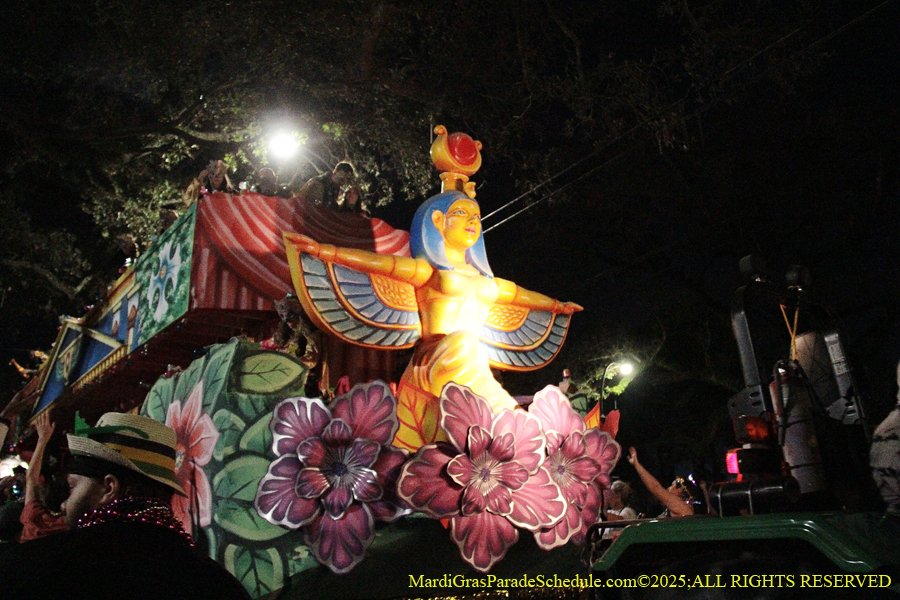 Krwew-of-King-Arthur-002905