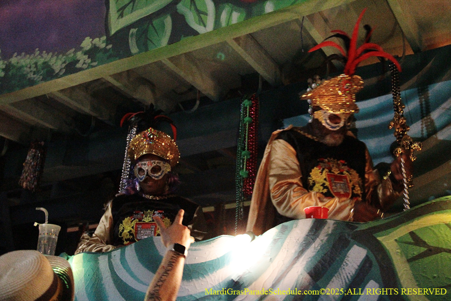 Krwew-of-King-Arthur-002939