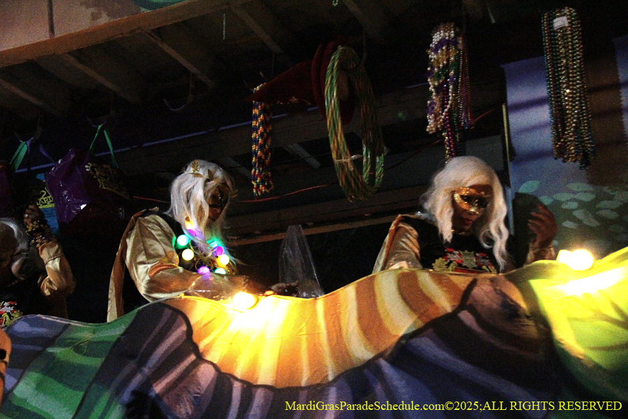 Krwew-of-King-Arthur-003014