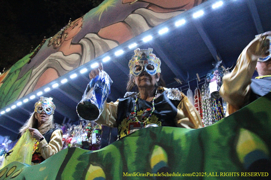 Krwew-of-King-Arthur-003020