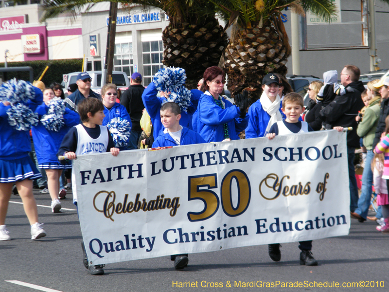 Krewe-of-Little-Rascals-Metairie-Mardi-Gras-Childrens-Parade-7039