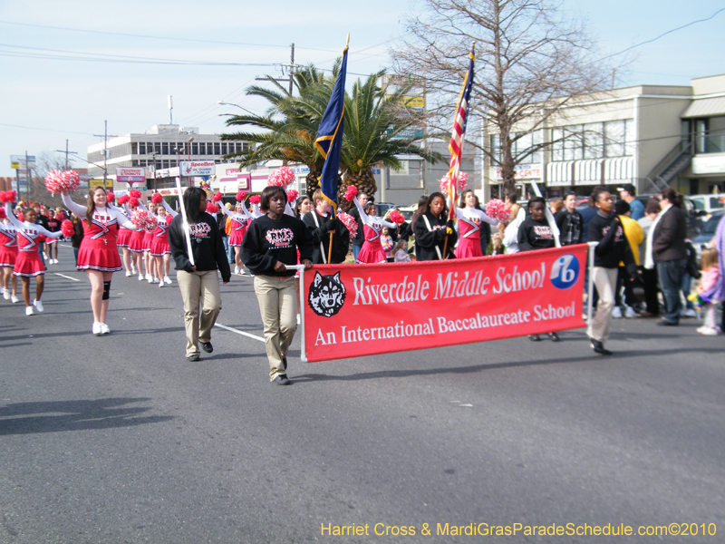 Krewe-of-Little-Rascals-Metairie-Mardi-Gras-Childrens-Parade-7044