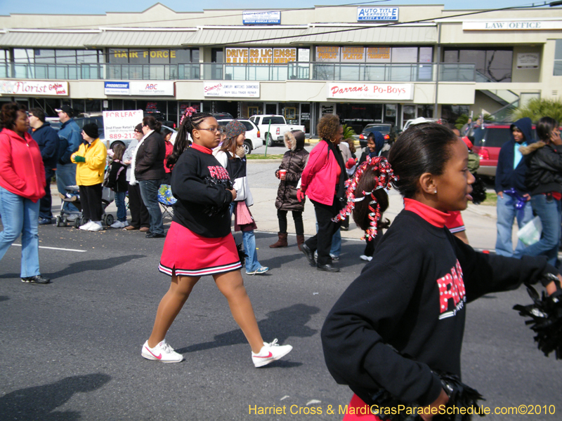 Krewe-of-Little-Rascals-Metairie-Mardi-Gras-Childrens-Parade-7048