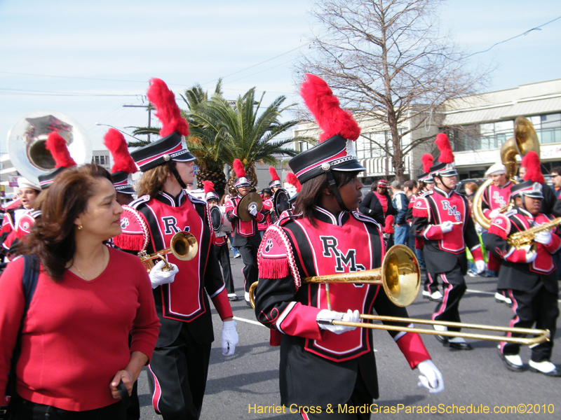Krewe-of-Little-Rascals-Metairie-Mardi-Gras-Childrens-Parade-7050