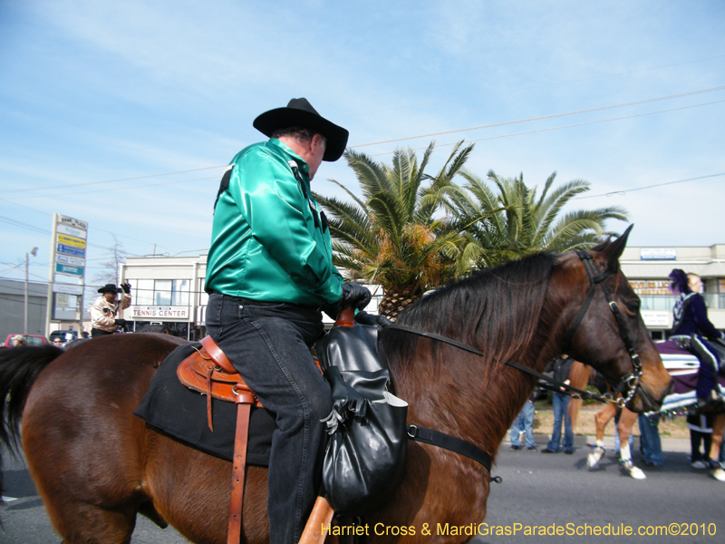 Krewe-of-Little-Rascals-Metairie-Mardi-Gras-Childrens-Parade-7060