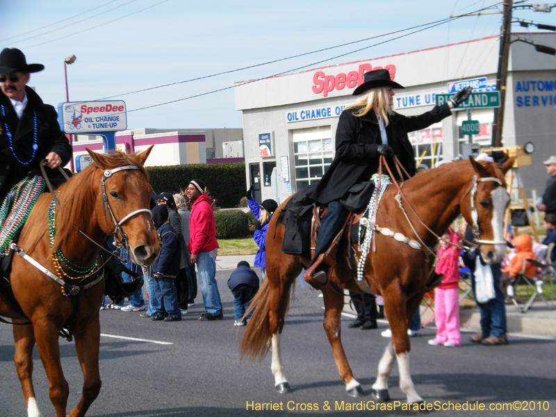 Krewe-of-Little-Rascals-Metairie-Mardi-Gras-Childrens-Parade-7071