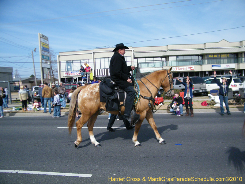 Krewe-of-Little-Rascals-Metairie-Mardi-Gras-Childrens-Parade-7075