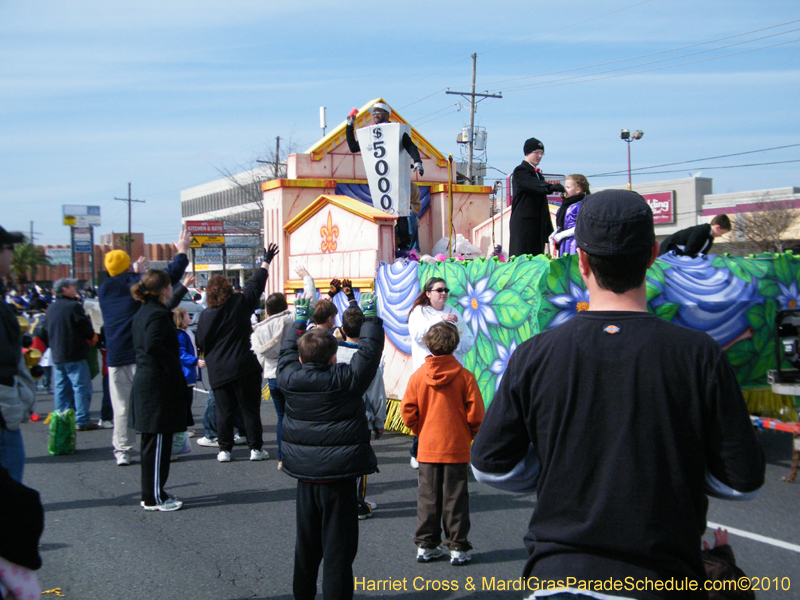 Krewe-of-Little-Rascals-Metairie-Mardi-Gras-Childrens-Parade-7088