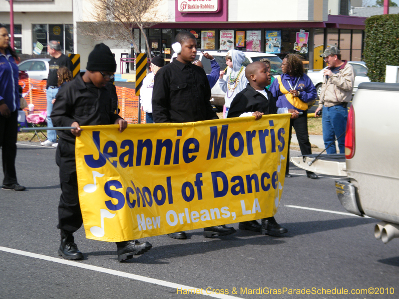 Krewe-of-Little-Rascals-Metairie-Mardi-Gras-Childrens-Parade-7090