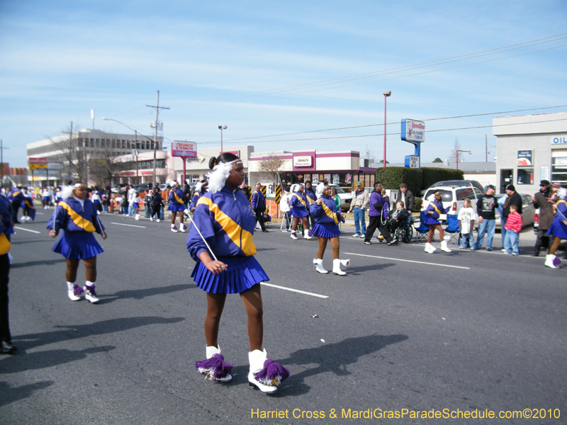 Krewe-of-Little-Rascals-Metairie-Mardi-Gras-Childrens-Parade-7092