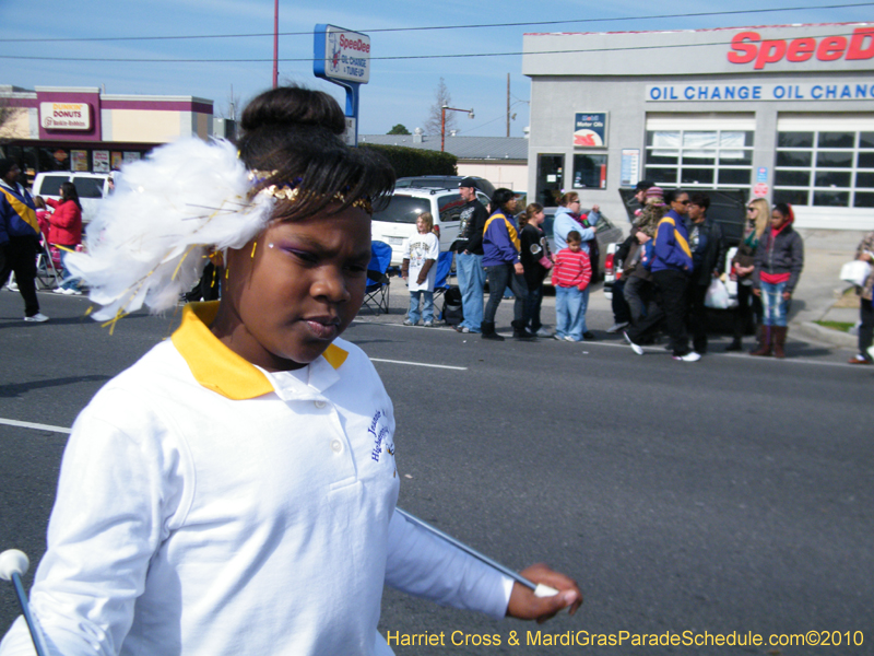 Krewe-of-Little-Rascals-Metairie-Mardi-Gras-Childrens-Parade-7097