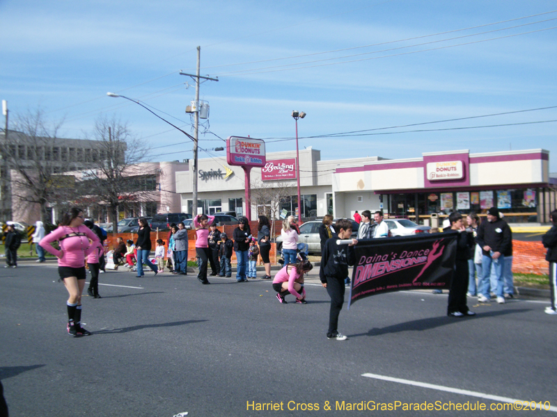 Krewe-of-Little-Rascals-Metairie-Mardi-Gras-Childrens-Parade-7100