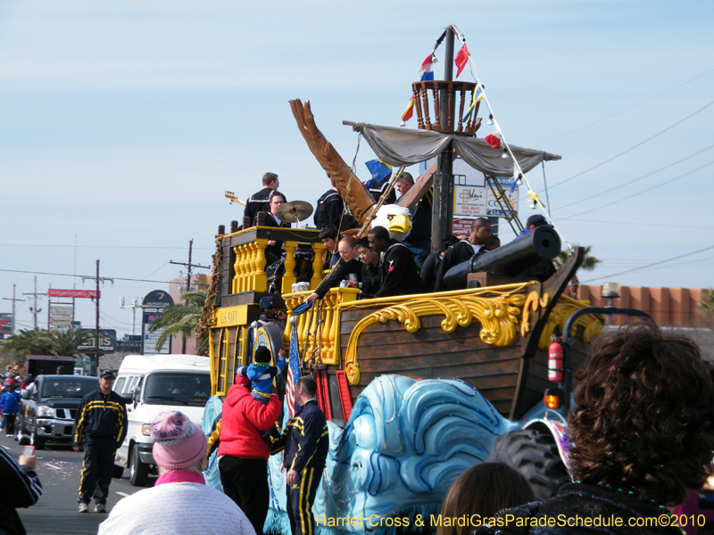 Krewe-of-Little-Rascals-Metairie-Mardi-Gras-Childrens-Parade-7111