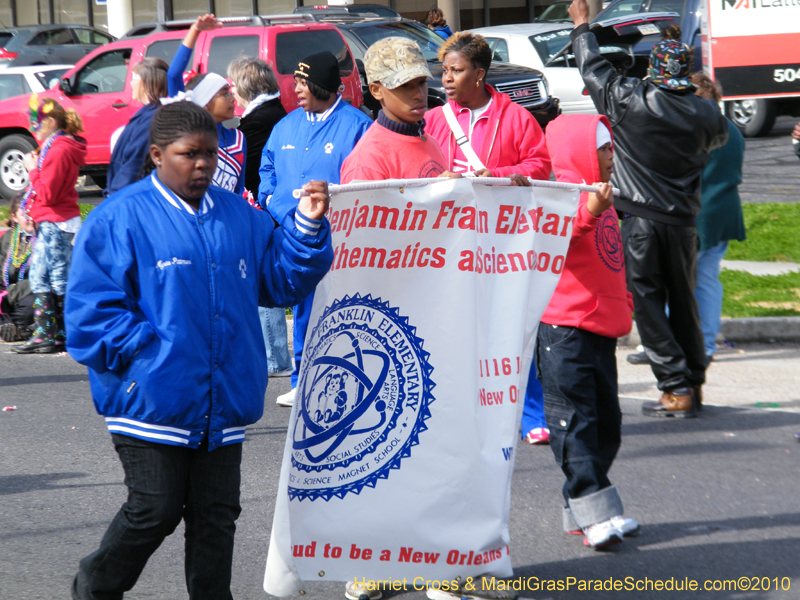 Krewe-of-Little-Rascals-Metairie-Mardi-Gras-Childrens-Parade-7113