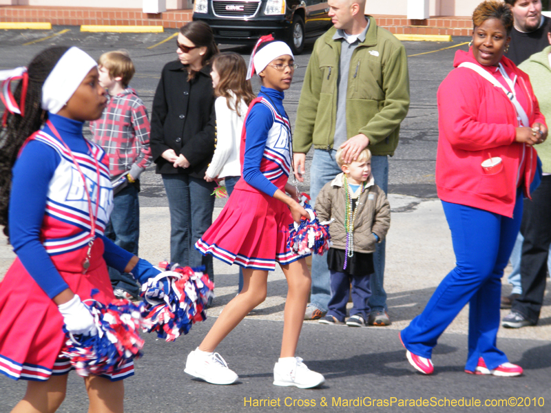 Krewe-of-Little-Rascals-Metairie-Mardi-Gras-Childrens-Parade-7114