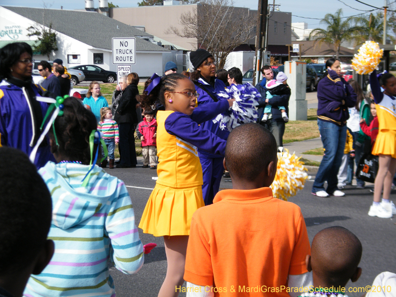 Krewe-of-Little-Rascals-Metairie-Mardi-Gras-Childrens-Parade-7128