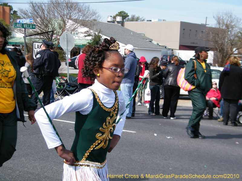 Krewe-of-Little-Rascals-Metairie-Mardi-Gras-Childrens-Parade-7138
