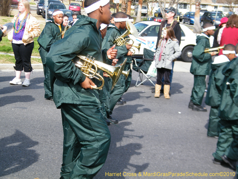 Krewe-of-Little-Rascals-Metairie-Mardi-Gras-Childrens-Parade-7139