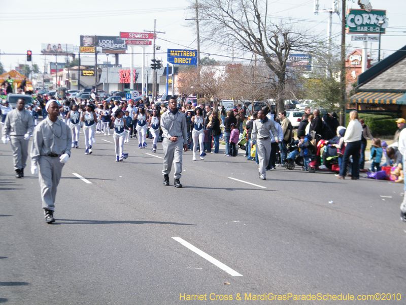 Krewe-of-Little-Rascals-Metairie-Mardi-Gras-Childrens-Parade-7169