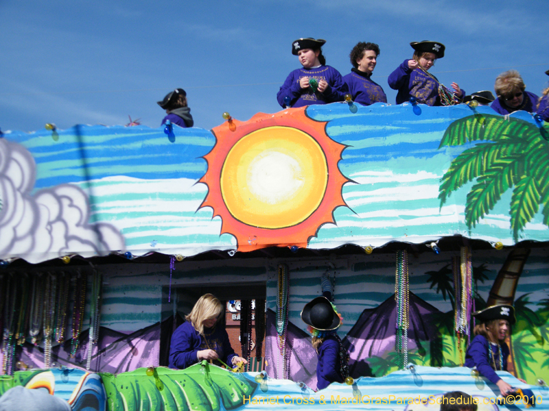 Krewe-of-Little-Rascals-Metairie-Mardi-Gras-Childrens-Parade-7184
