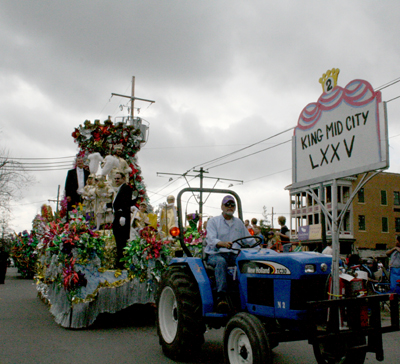 Krewe-of-Mid-City-Mardi-Gras-2008-New-Orleans-0076a