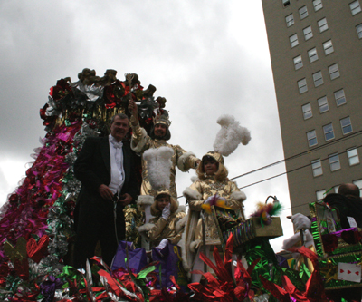 Krewe-of-Mid-City-Mardi-Gras-2008-New-Orleans-0080