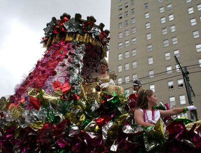 Krewe-of-Mid-City-Mardi-Gras-2008-New-Orleans-0095