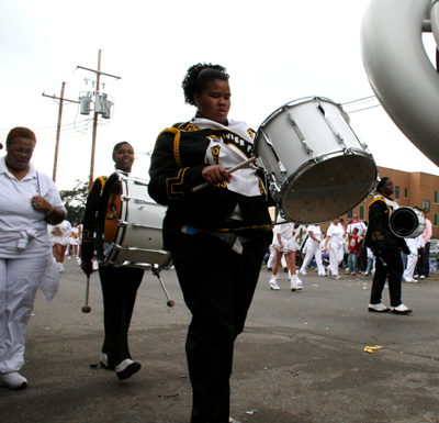 Krewe-of-Mid-City-Mardi-Gras-2008-New-Orleans-0106