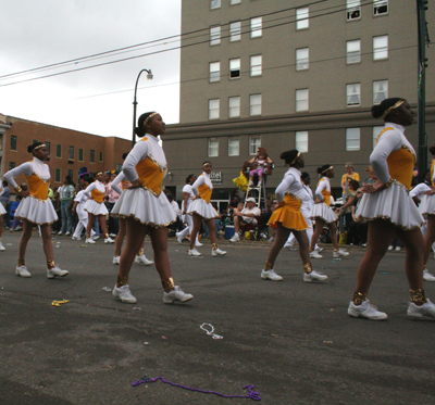 Krewe-of-Mid-City-Mardi-Gras-2008-New-Orleans-0111