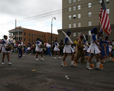 Krewe-of-Mid-City-Mardi-Gras-2008-New-Orleans-0129