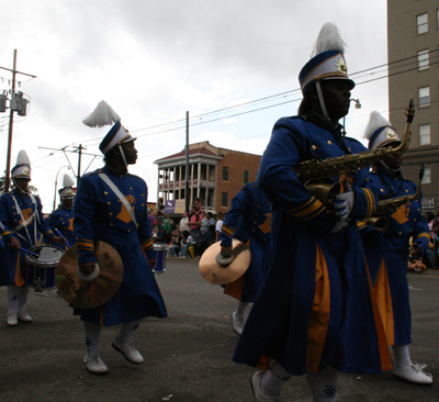 Krewe-of-Mid-City-Mardi-Gras-2008-New-Orleans-0140